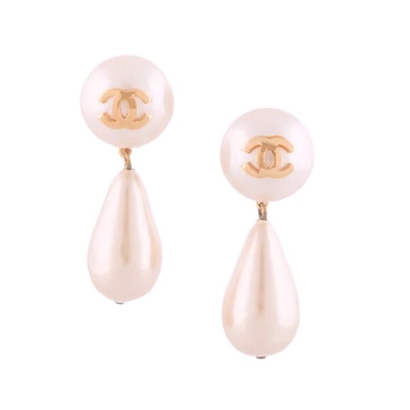 CHANEL Jewelry - Chanel Clip On Pearl Teardrop earrings